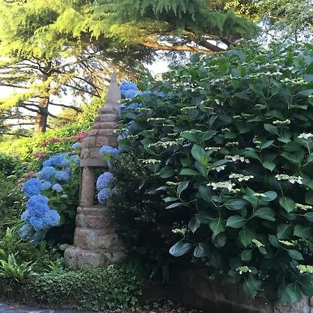 Bel appartement sur les hauteurs de Locronan Extérieur photo