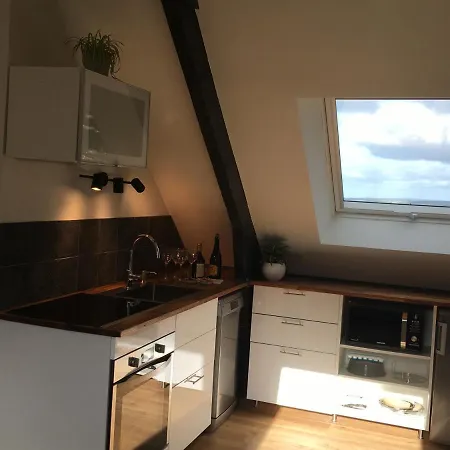 Bel appartement sur les hauteurs de Locronan Extérieur photo
